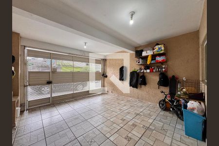 Casa à venda com 250m², 3 quartos e 2 vagasGaragem