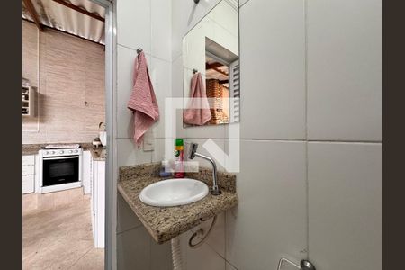 Casa à venda com 250m², 3 quartos e 2 vagasBanheiro 3