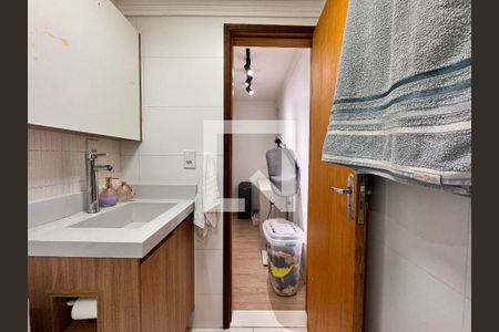 Casa à venda com 250m², 3 quartos e 2 vagasBanheiro da Suíte