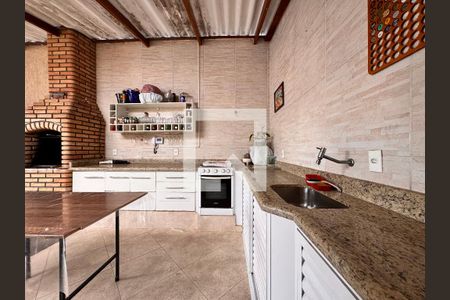 Casa à venda com 250m², 3 quartos e 2 vagasÁrea gourmet 