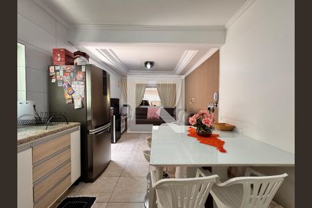 Casa à venda com 250m², 3 quartos e 2 vagasCozinha