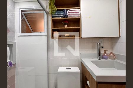 Casa à venda com 250m², 3 quartos e 2 vagasBanheiro da Suíte