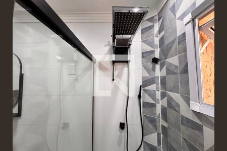 Casa à venda com 250m², 3 quartos e 2 vagasBanheiro 