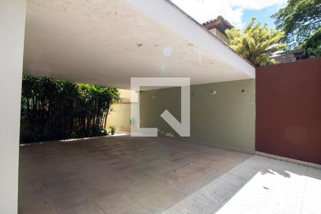 Casa à venda com 540m², 4 quartos e 4 vagasGaragem