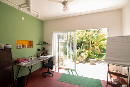 Casa à venda com 540m², 4 quartos e 4 vagasEscritorio