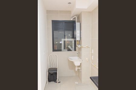 Cozinha de apartamento à venda com 2 quartos, 39m² em Jardim Ipaussurama, Campinas