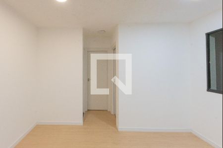 Sala de apartamento para alugar com 2 quartos, 39m² em Jardim Ipaussurama, Campinas