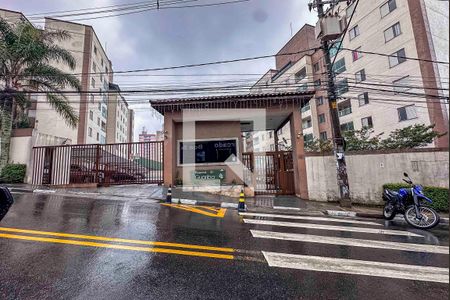 Apartamento para alugar com 72m², 2 quartos e 1 vaga Apartamento para alugar com 72m², 2 quartos e 1 vagaFachada e portaria