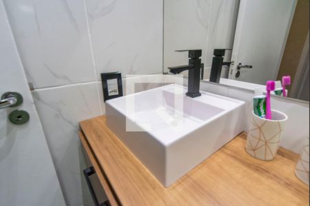 Apartamento para alugar com 72m², 2 quartos e 1 vaga Apartamento para alugar com 72m², 2 quartos e 1 vagaBanheiro Social