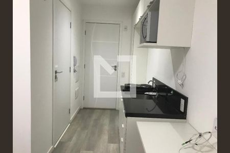 Cozinha de apartamento para alugar com 1 quarto, 23m² em Vila Esperança, São Paulo