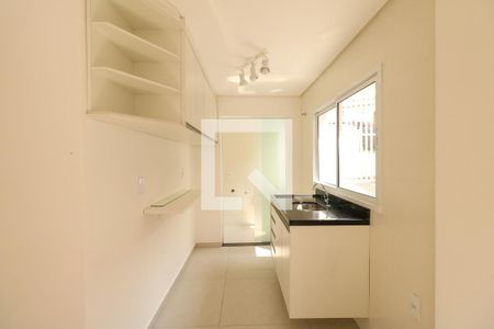 Cozinha de apartamento para alugar com 1 quarto, 40m² em Nova Gerti, São Caetano do Sul