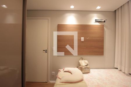 Apartamento à venda com 158m², 4 quartos e 2 vagasQuarto 1