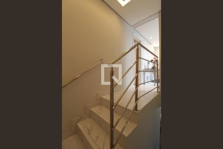 Apartamento à venda com 158m², 4 quartos e 2 vagasEscadas