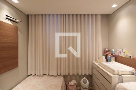 Apartamento à venda com 158m², 4 quartos e 2 vagasQuarto 1