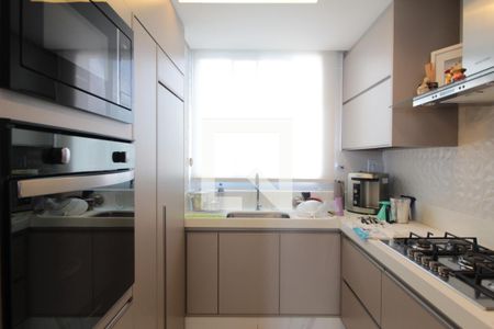 Apartamento à venda com 158m², 4 quartos e 2 vagasCozinha