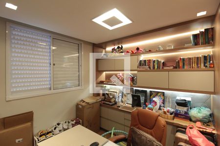 Apartamento à venda com 158m², 4 quartos e 2 vagasQuarto 2