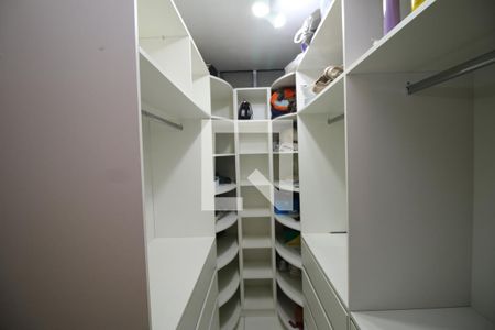 Apartamento à venda com 76m², 2 quartos e 1 vagaCloset