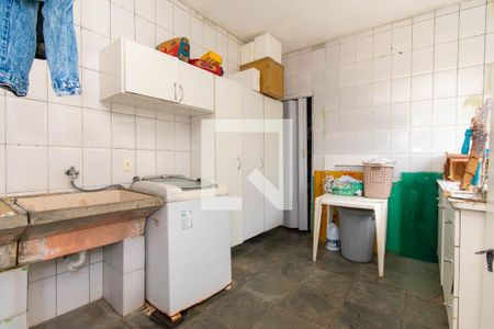 Casa à venda com 280m², 4 quartos e 2 vagasÁrea de Serviço