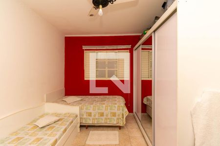 Casa à venda com 280m², 4 quartos e 2 vagasQuarto 2