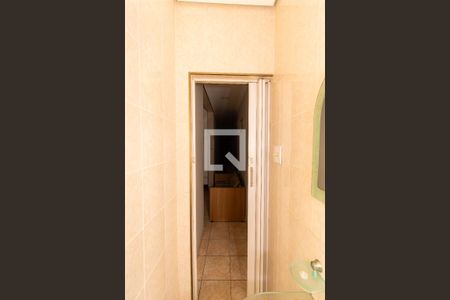 Casa à venda com 280m², 4 quartos e 2 vagasBanheiro 2