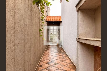 Casa à venda com 280m², 4 quartos e 2 vagasEntrada