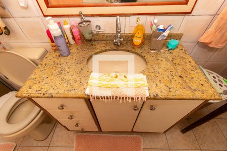 Casa à venda com 280m², 4 quartos e 2 vagasBanheiro 1