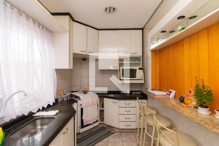 Casa à venda com 280m², 4 quartos e 2 vagasCasa 2 - Cozinha