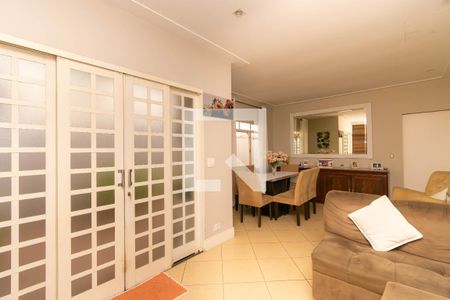 Sala de casa à venda com 4 quartos, 280m² em Vila Bela, São Paulo