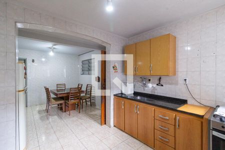 Casa à venda com 180m², 3 quartos e 2 vagas Casa à venda com 180m², 3 quartos e 2 vagasCozinha