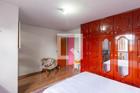 Casa à venda com 180m², 3 quartos e 2 vagas Casa à venda com 180m², 3 quartos e 2 vagasSuíte