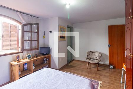 Casa à venda com 180m², 3 quartos e 2 vagas Casa à venda com 180m², 3 quartos e 2 vagasSuíte