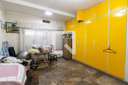 Casa para alugar com 300m², 3 quartos e 8 vagas Casa para alugar com 300m², 3 quartos e 8 vagasQuarto