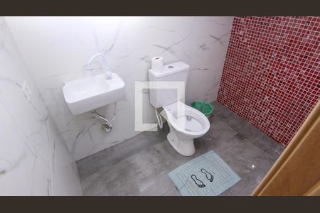 Casa à venda com 160m², 4 quartos e 2 vagasBanheiro 2
