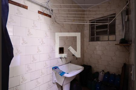 Casa à venda com 80m², 1 quarto e 8 vagasÁrea de Serviço 