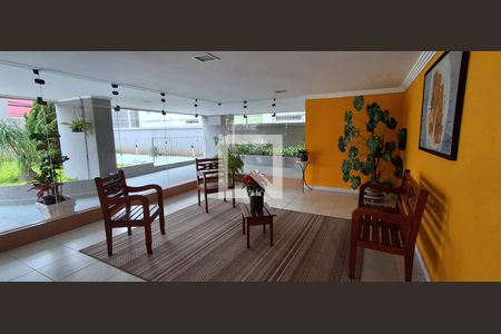 Apartamento à venda com 72m², 3 quartos e 1 vaga Apartamento à venda com 72m², 3 quartos e 1 vagaÁrea Comum