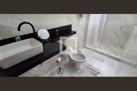 Apartamento à venda com 72m², 3 quartos e 1 vaga Apartamento à venda com 72m², 3 quartos e 1 vagaBanheiro Social