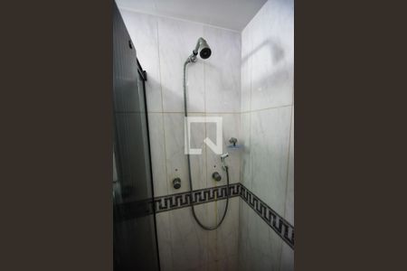 Apartamento à venda com 200m², 3 quartos e 2 vagas Apartamento à venda com 200m², 3 quartos e 2 vagasBanheiro Social 1