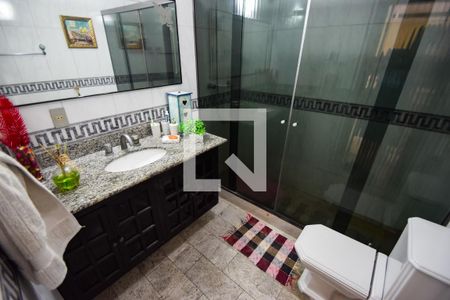 Apartamento à venda com 200m², 3 quartos e 2 vagas Apartamento à venda com 200m², 3 quartos e 2 vagasBanheiro Social 1