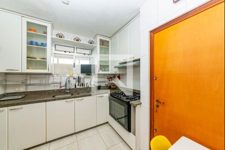 Apartamento à venda com 180m², 3 quartos e 2 vagasCozinha