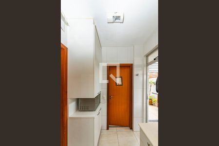 Apartamento à venda com 180m², 3 quartos e 2 vagasCozinha
