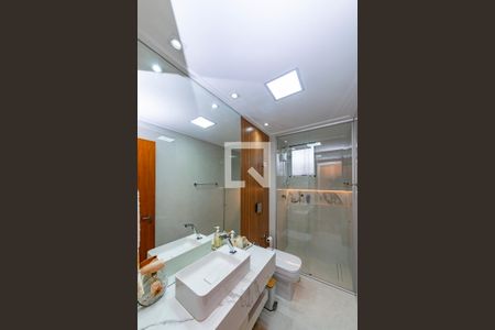 Apartamento à venda com 180m², 3 quartos e 2 vagasBanheiro Social