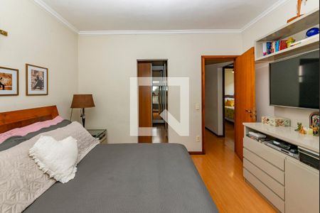 Apartamento à venda com 180m², 3 quartos e 2 vagasSuíte