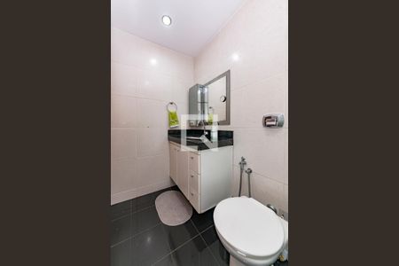 Apartamento à venda com 180m², 3 quartos e 2 vagasBanheiro da Suíte