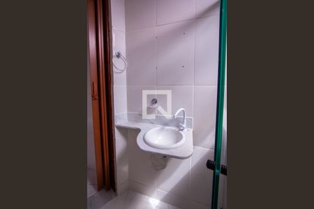 Banheiro de casa para alugar com 1 quarto, 70m² em Rocha, São Gonçalo