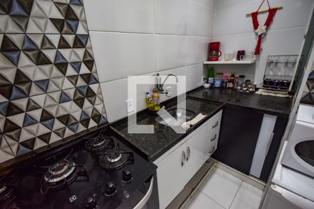 Casa à venda com 200m², 4 quartos e sem vaga Casa à venda com 200m², 4 quartos e sem vagaCozinha