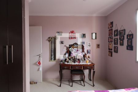 Apartamento à venda com 70m², 3 quartos e 1 vagaQuarto 2