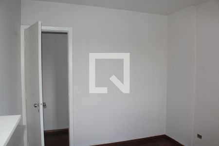 Apartamento à venda com 95m², 3 quartos e 2 vagasQuarto 2