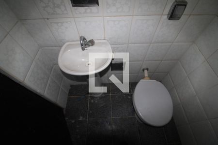 Casa à venda com 90m², 4 quartos e 2 vagasLavabo