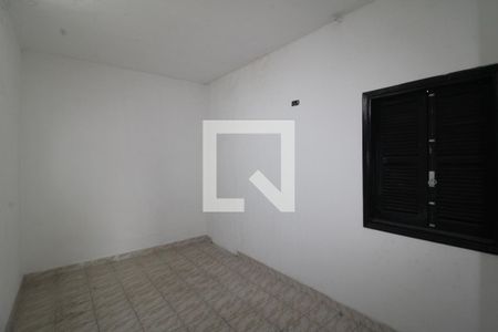 Casa à venda com 90m², 4 quartos e 2 vagasEdícula - Quarto