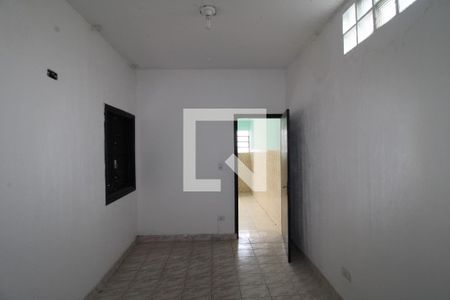 Casa à venda com 90m², 4 quartos e 2 vagasEdícula - Quarto